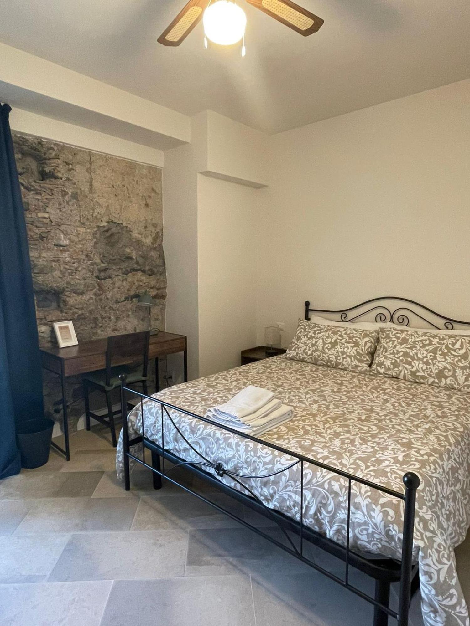 Castello D'Alcontres Guest House 3 Stelle Nizza di Sicilia Exterior foto